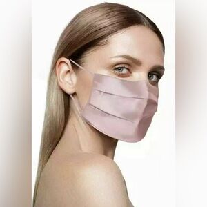 Slip Silk Face Mask in Light Pink